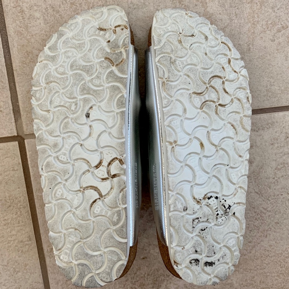Birkenstocks RARE Metallic Silver - Picture 4 of 9
